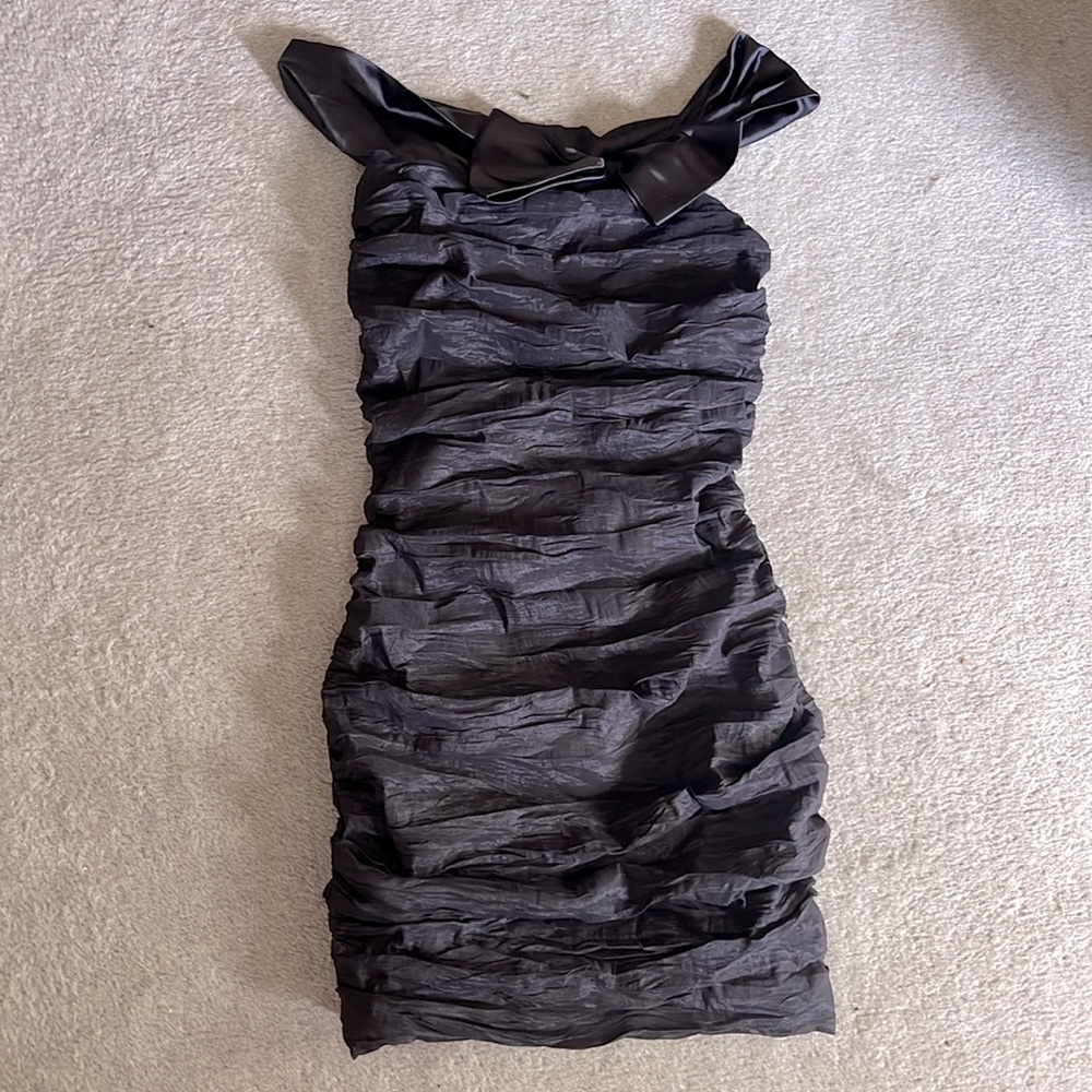 Rare Elegant Black Off-Shoulder Dress S - Picture 5 of 10